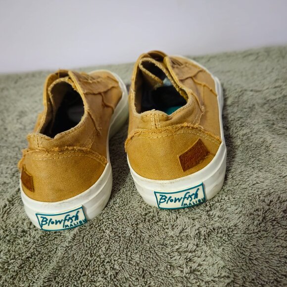 Blowfish Malibu Marley women's Slip On shoes Sunrise Color Washed Canvas sz 8.5 - Picture 2 of 12